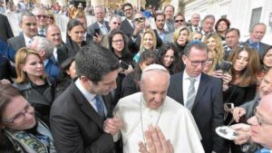 Synagogue in North Miami Beach meets with Pope Francis
